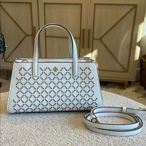 NWOT Elegant White Tory Burch Handbag